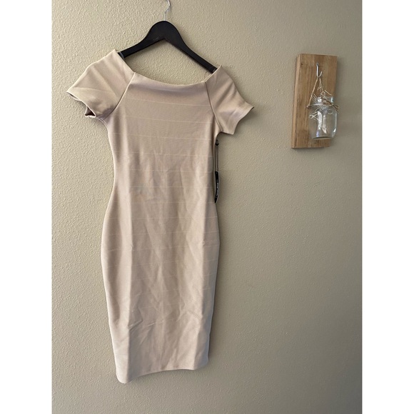 ❌SOLD ❌Taupe bandage dress - Picture 2 of 4